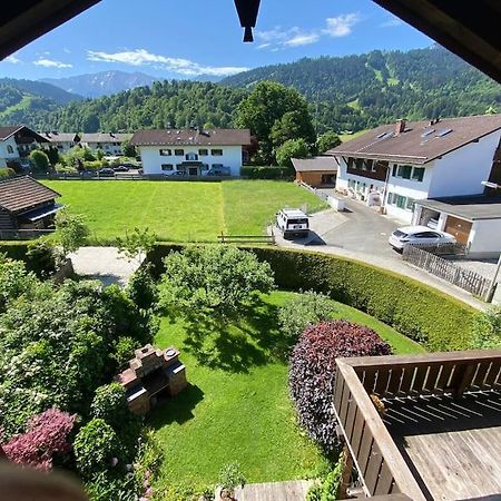 Schönes DG Appartement im Herzen von Garmisch Exterior foto