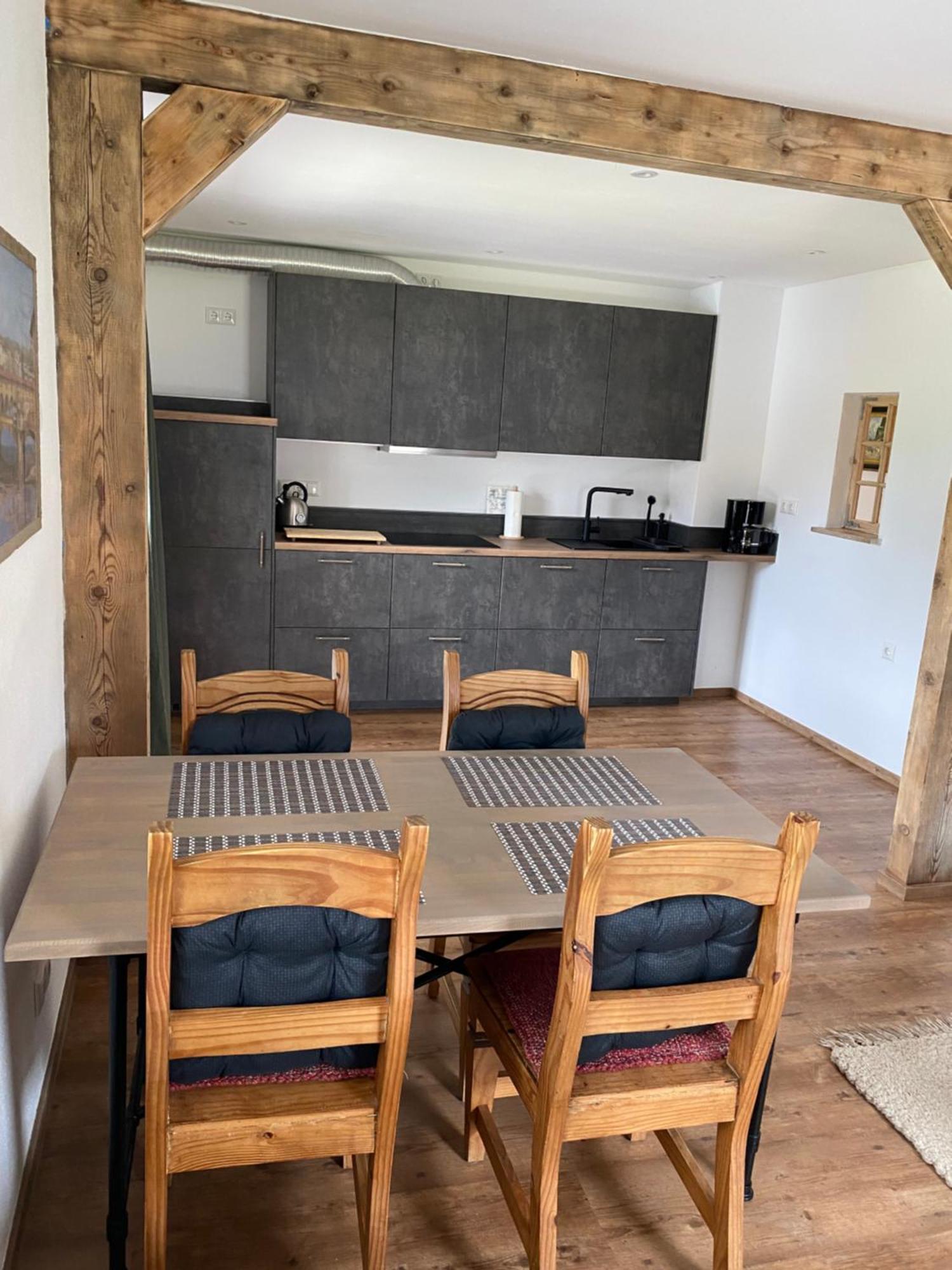 Schönes DG Appartement im Herzen von Garmisch Exterior foto